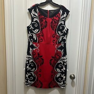 Voir Voir Red and Black Sheath Cocktail Dress